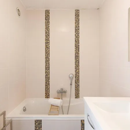 Julius 6 Couchages, Parking Prive * Antibes