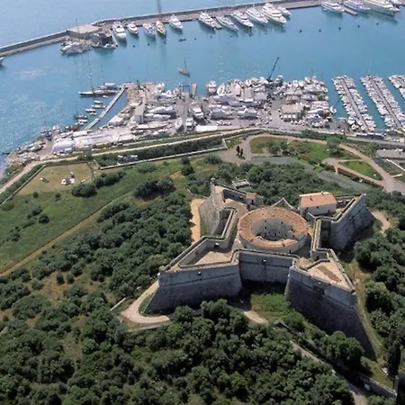 Julius 6 Couchages, Parking Prive