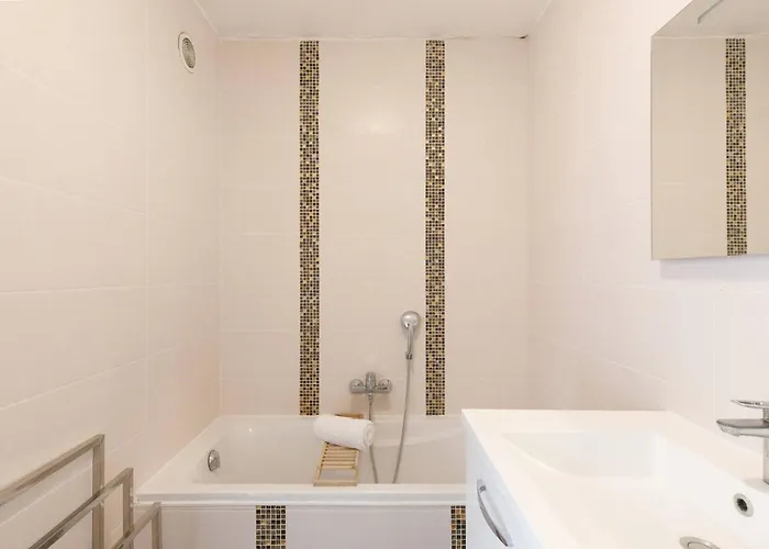 Julius 6 Couchages, Parking Prive * 昂蒂布