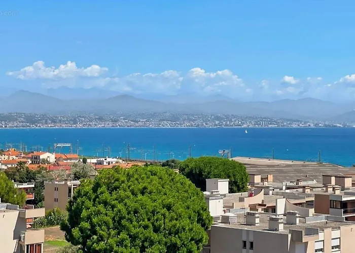 Julius 6 Couchages, Parking Prive * 昂蒂布